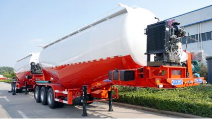 Tri Axle Pneumatic Tanker Trailer