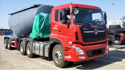 2 Axle Dry Bulk Cement Tanker